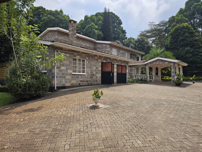 4 bedroom colonial house for rent