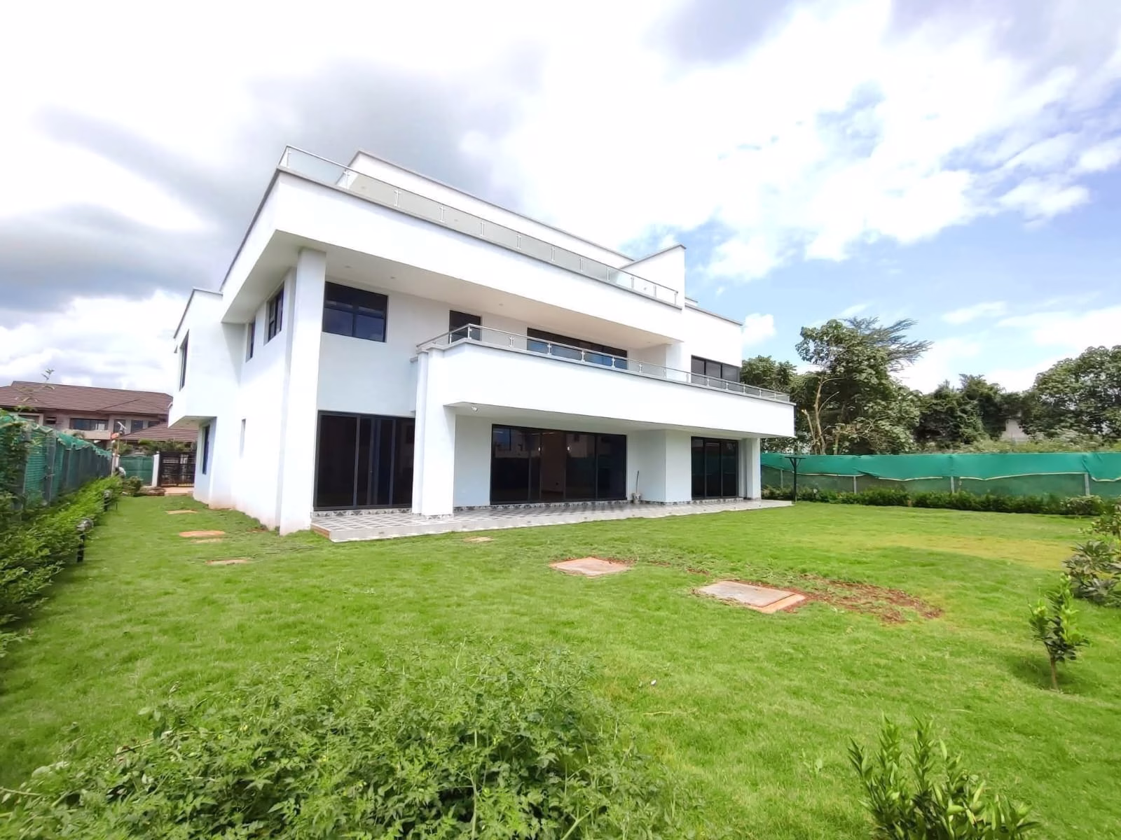 Luxury 4 Bedroom Home for Sale in Tatu City, Ruiru 