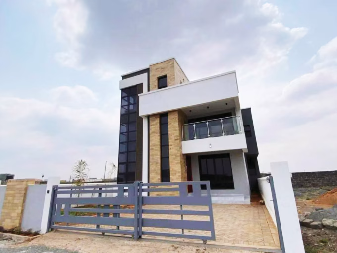 Ongoing 4 Bedroom Maisonettes
