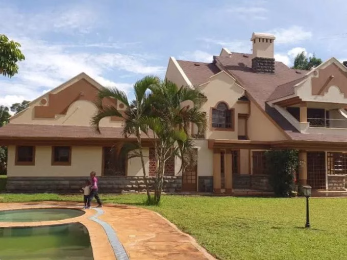 Executive 5-Bedroom All-Ensuite; Experience refined elegance in this luxurious 5-bedroom all-ensuite home located in the prestigious Runda neighborhood.
