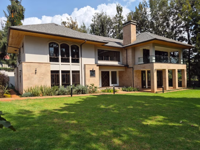 Elegant 4 Bedroom Executive