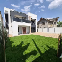 Luxurious 4 Bedroom Maisonette