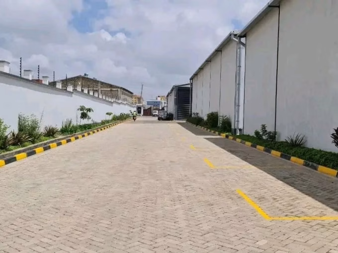 Modern warehouses for rent