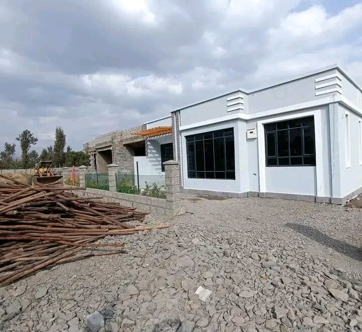 Modern 3 Bedroom Bungalow