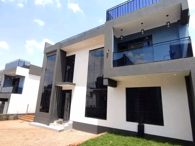 4 Bedroom FlatRoof Maisonette