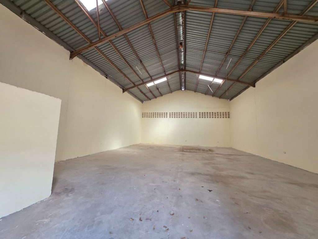 Affordable Warehouse for Storage