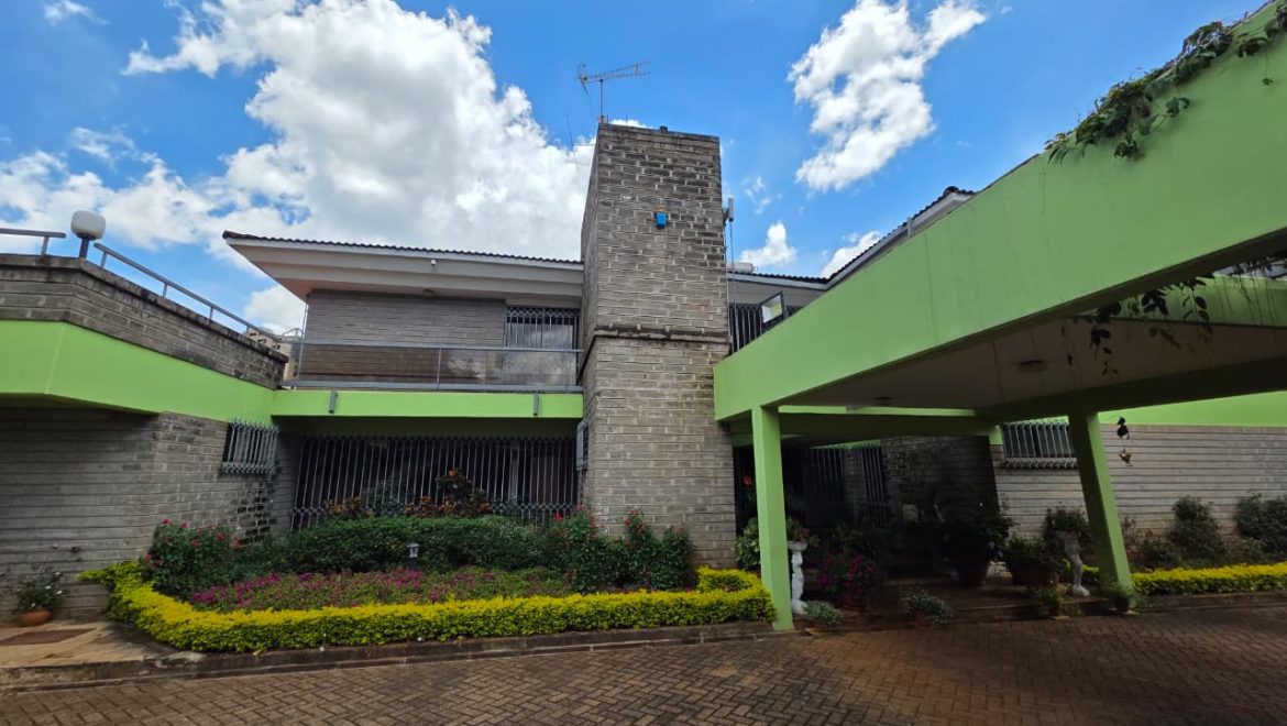 5 Bedroom Townhouse for Rent